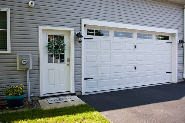 24/7 Emergency Garage Door Panel Replacement experts in Old Forge, PA